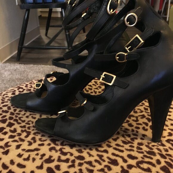 Report (Victoria Secret private label?) Sexy Buckle Up Black Leather High Heels - Picture 2 of 7